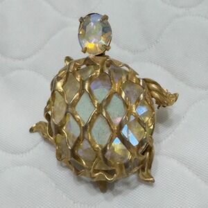 Iridescent Wagner Turtle Brooch Gold Tone Vintage Signed Shimmering